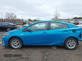 2017 Toyota Prius Plus z VIN JTDKARFP0H3016014, wystawiony jako IAAI lot #41797703 z przebiegiem 80 657 mil mil oraz . Historia ofert i sprzedaży dostępna na DreamBid. Obrazek 15.