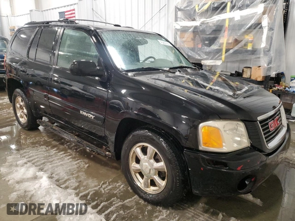 2002 GMC Envoy SLT with VIN 1GKDT13S022462940, listed as a Copart auction lot 45882995 with 232,828 mi miles and Clean Title. Bid and sale history available at carsss.com. Image 4.