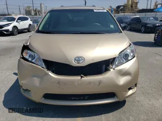 2013 Toyota Sienna XLE AAS с VIN 5TDYK3DC6DS322289, выставлен на аукционе Copart как лот 54626135 с пробегом 131 203 миль миль и Списание • Salvage title. История ставок и продаж доступна на DreamBid. Изображение 5.