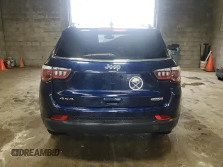 2020 Jeep Compass Latitude z VIN 3C4NJDBB9LT100551, wystawiony jako Copart lot #62601545 z przebiegiem 45 497 mil mil oraz Szkoda całkowita • Salvage title. Historia ofert i sprzedaży dostępna na DreamBid. Obrazek 6.