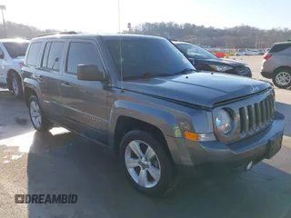 2011 Jeep Patriot Sport with VIN 1J4NT1GA1BD220156, listed as a IAAI auction lot 41760424 with 100,336 mi miles and . Bid and sale history available at carsss.com. Image 1.