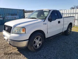 2004 Ford F-150 XL with VIN 1FTRF12W84NA73428, listed as a Copart auction lot 87842645 with 209,604 mi miles and Salvage Title. Bid and sale history available at carsss.com. Image 1.