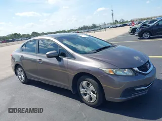 2014 Honda Civic LX z VIN 19XFB2F51EE013227, wystawiony jako IAAI lot #42223609 z przebiegiem 105 181 mil mil oraz . Historia ofert i sprzedaży dostępna na DreamBid. Obrazek 1.
