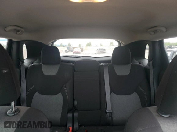 2015 Jeep Cherokee Sport z VIN 1C4PJLAB5FW677015, wystawiony jako Copart lot #58986705 z przebiegiem 112 446 mil mil oraz Szkoda całkowita • Salvage title. Historia ofert i sprzedaży dostępna na DreamBid. Obrazek 10.