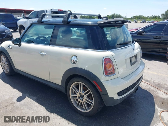 2007 MINI Hardtop S with VIN WMWMF73567TL89619, listed as a IAAI auction lot 42807828 with 201,371 mi miles and . Bid and sale history available at DreamBid. Image 3.