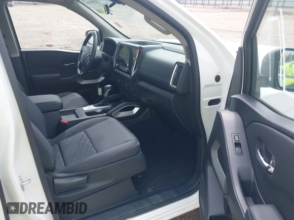 2025 Nissan Frontier S with VIN 1N6ED1EKXSN608668, listed as a IAAI auction lot 41909095 with 41 mi miles and . Bid and sale history available at DreamBid. Image 5.