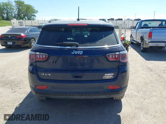2018 Jeep Compass Latitude с VIN 3C4NJDBB1JT321011, выставлен на аукционе IAAI как лот 42282212 с пробегом 58 402 миль миль и . История ставок и продаж доступна на DreamBid. Изображение 17.