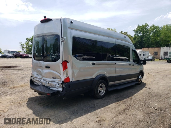 2022 Ford Transit with VIN 1FDRU8UG5NKA33889, listed as a Copart auction lot 55999664 with 23,149 mi miles and Salvage Title. Bid and sale history available at DreamBid. Image 3.