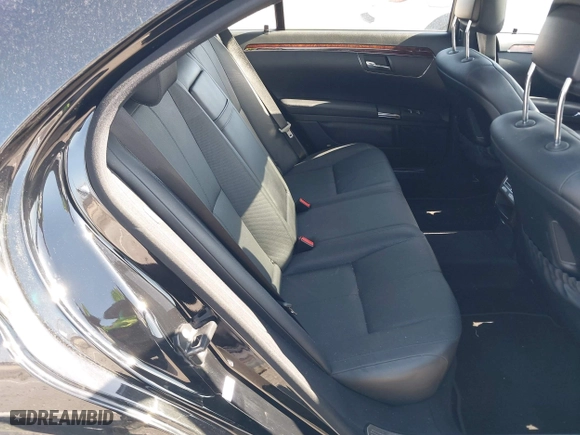 2009 Mercedes-Benz S-Class 5.5L V8 with VIN WDDNG86X19A239123, listed as a IAAI auction lot 41981456 with 120,975 mi miles. Bid and sale history available at carsss.com. Image 8.