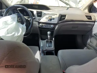2012 Honda Civic LX с VIN 19XFB2F55CE064582, выставлен на аукционе Copart как лот 56233345 с пробегом 171 996 миль миль и Списание • Salvage title. История ставок и продаж доступна на DreamBid. Изображение 8.