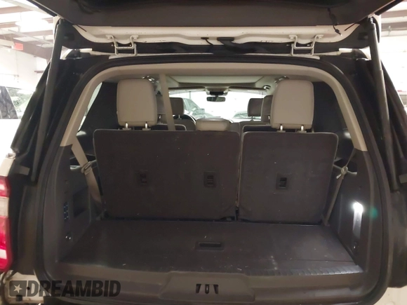 2020 Ford Expedition XLT с VIN 1FMJU1HT1LEA79193, выставлен на аукционе IAAI как лот 41301860 с пробегом 107 634 миль миль и . История ставок и продаж доступна на DreamBid. Изображение 17.