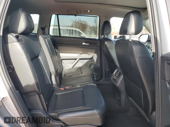 2022 Volkswagen Atlas SE with VIN 1V2JP2CA3NC532086, listed as a Copart auction lot 84679354 with 40,579 mi miles and Salvage title. Bid and sale history available at DreamBid. Image 11.