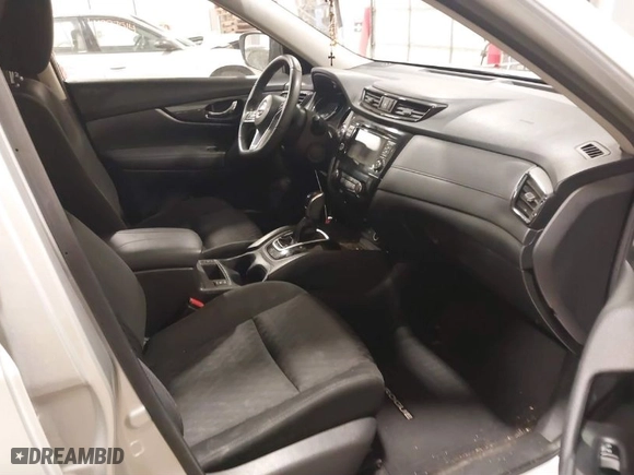 2019 Nissan Rogue SV with VIN KNMAT2MV9KP554984, listed as a IAAI auction lot 41212262 with 72116 miles. Bid and sale history available at carsss.com. Image 5.