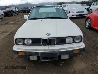 1988 BMW 3 Series z VIN WBABB1304J8271079, wystawiony jako Copart lot #87092254 z przebiegiem 119 119 mil mil oraz Szkoda całkowita • Salvage title. Historia ofert i sprzedaży dostępna na DreamBid. Obrazek 5.