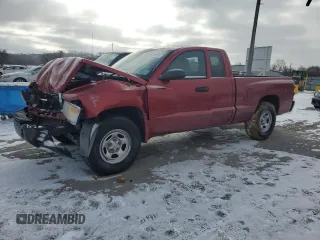 2008 Dodge Dakota ST with VIN 1D7HE22K18S539599, listed as a Copart auction lot 45769415 with 119,729 mi miles and Salvage Title. Bid and sale history available at carsss.com. Image 1.