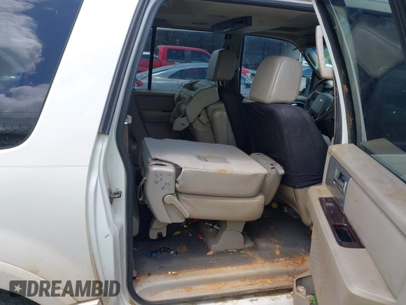 2008 Ford Expedition Max Limited with VIN 1FMFK19538LA82319, listed as a IAAI auction lot 42344430 with 348,266 mi miles and . Bid and sale history available at DreamBid. Image 8.