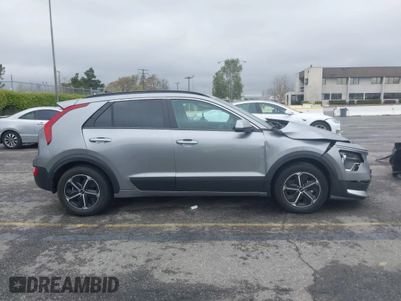 2023 Kia Niro LX with VIN KNDCP3LE5P5090549, listed as a IAAI auction lot 41874882 with 25,894 mi miles. Bid and sale history available at carsss.com. Image 13.