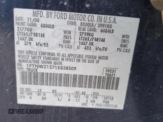 2001 Ford Super Duty F-250 XL with VIN 1FTNW21S71EB38509, listed as a Copart auction lot 81579944 with 204,707 mi miles and Salvage Title. Bid and sale history available at carsss.com. Image 14.