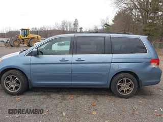 2008 Honda Odyssey EX-L with VIN 5FNRL38678B092343, listed as a IAAI auction lot 40974522 with 209,280 mi miles and . Bid and sale history available at DreamBid. Image 15.