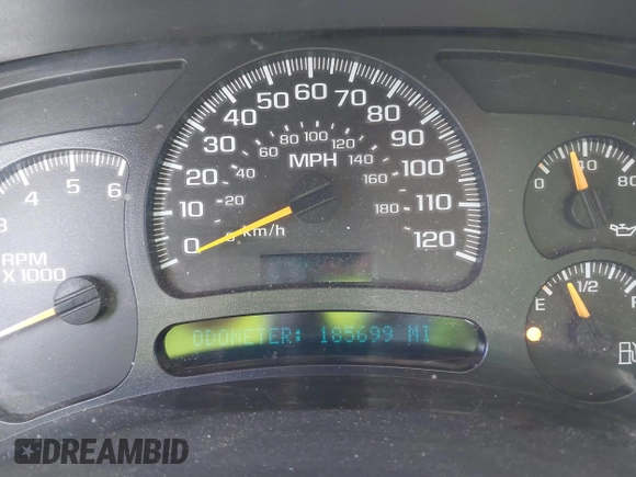 2004 Chevrolet Avalanche with VIN 3GNEC12T14G175831, listed as a IAAI auction lot 41928235 with 185,699 mi miles. Bid and sale history available at carsss.com. Image 7.