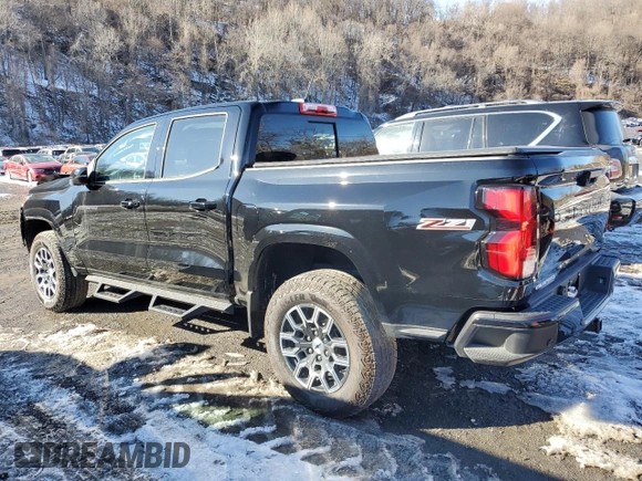2024 Chevrolet Colorado 4WD Z71 with VIN 1GCPTDEK0R1112392, listed as a Copart auction lot 46505825 with 5,557 mi miles and Salvage Title. Bid and sale history available at carsss.com. Image 2.