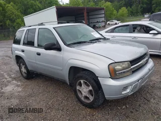 2007 Chevrolet TrailBlazer LS with VIN 1GNDS13S272136506, listed as a IAAI auction lot 42203854 with 362,565 mi miles and . Bid and sale history available at DreamBid. Image 1.