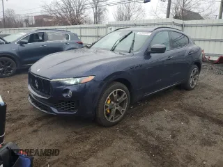 2017 Maserati Levante S with VIN ZN661YUS6HX243802, listed as a Copart auction lot 49290435 with 103,207 mi miles and Salvage Title. Bid and sale history available at carsss.com. Image 1.