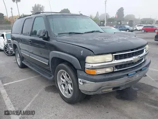 2003 Chevrolet Suburban LT with VIN 3GNFK16Z33G213287, listed as a IAAI auction lot 41670719 with 190,245 mi miles. Bid and sale history available at carsss.com. Image 1.