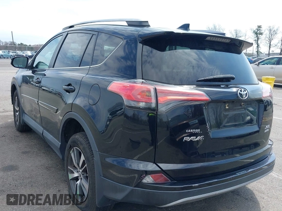 2018 Toyota RAV4 XLE with VIN 2T3RFREV0JW786393, listed as a IAAI auction lot 41997778 with 44,666 mi miles. Bid and sale history available at carsss.com. Image 3.