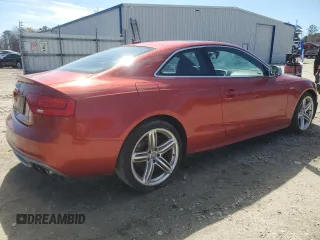 2013 Audi S5 Prestige z VIN WAUVGAFRXDA032318, wystawiony jako Copart lot #50405285 z przebiegiem 134 086 mil mil oraz Szkoda całkowita • Salvage title. Historia ofert i sprzedaży dostępna na DreamBid. Obrazek 3.