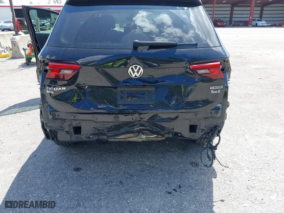 2021 Volkswagen Tiguan SE with VIN 3VV2B7AX1MM150534, listed as a IAAI auction lot 41814162 with 49,079 mi miles. Bid and sale history available at carsss.com. Image 6.
