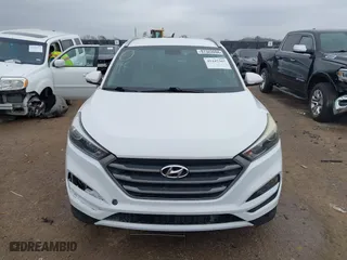 2017 Hyundai Tucson SE Plus with VIN KM8J33A43HU416901, listed as a IAAI auction lot 41445367 with 109,116 mi miles. Bid and sale history available at carsss.com. Image 12.