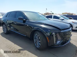 2024 Cadillac LYRIQ Sport z VIN 1GYKPVRK6RZ131099, wystawiony jako IAAI lot #41979330 z przebiegiem 3953 mil mil oraz . Historia ofert i sprzedaży dostępna na DreamBid. Obrazek 1.