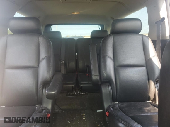 2007 Cadillac Escalade ESV z VIN 1GYFK668X7R251712, wystawiony jako Copart lot #59333215 z przebiegiem 184 338 mil mil oraz Czysty tytuł • Clean title. Historia ofert i sprzedaży dostępna na DreamBid. Obrazek 10.