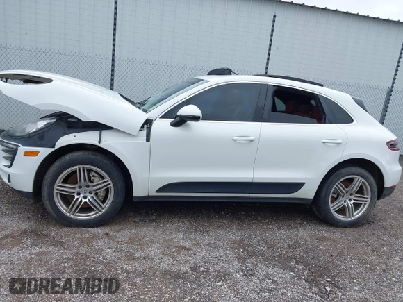 2015 Porsche Macan S with VIN WP1AB2A50FLB64939, listed as a IAAI auction lot 42260919 with 11 mi miles and . Bid and sale history available at DreamBid. Image 14.