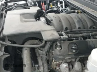2019 Chevrolet Suburban LT с VIN 1GNSKHKC9KR284789, выставлен на аукционе IAAI как лот 43038703 с пробегом 108 331 миль миль и . История ставок и продаж доступна на DreamBid. Изображение 19.