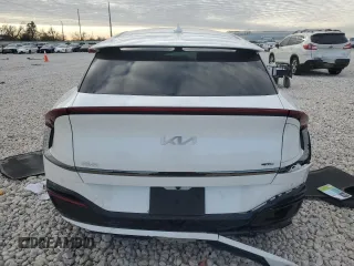 2024 Kia EV6 GT-Line with VIN KNDC44LA5R5162249, listed as a Copart auction lot 41333045 with 8,400 mi miles and Salvage Title. Bid and sale history available at carsss.com. Image 6.
