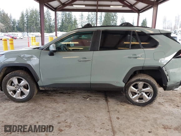 2021 Toyota RAV4 Hybrid LE with VIN 4T3B6RFV3MU010280, listed as a IAAI auction lot 41518724 with 48,916 mi miles. Bid and sale history available at carsss.com. Image 14.