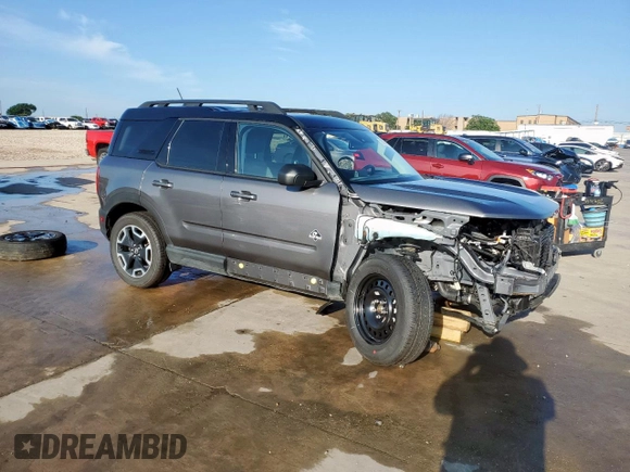 2022 Ford Bronco Sport Outer Banks with VIN 3FMCR9C69NRE05347, listed as a Copart auction lot 57621345 with 49,932 mi miles and Salvage title. Bid and sale history available at DreamBid. Image 4.