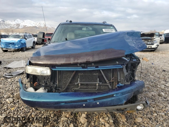 2005 Chevrolet Suburban Z71 with VIN 3GNFK16ZX5G275563, listed as a Copart auction lot 85082084 with 217,164 mi miles and Salvage Title. Bid and sale history available at carsss.com. Image 5.