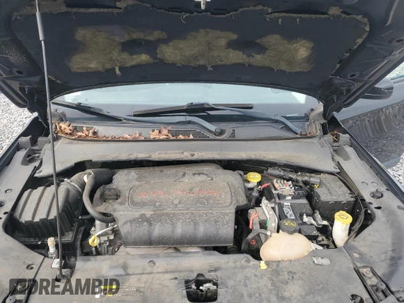 2018 Jeep Compass Latitude z VIN 3C4NJCBB6JT136804, wystawiony jako Copart lot #54146235 z przebiegiem 71 436 mil mil oraz Szkoda całkowita • Salvage title. Historia ofert i sprzedaży dostępna na DreamBid. Obrazek 11.