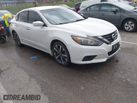 2017 Nissan Altima SR with VIN 1N4AL3AP0HN345977, listed as a IAAI auction lot 41937530 with 121,292 mi miles and . Bid and sale history available at carsss.com. Image 1.