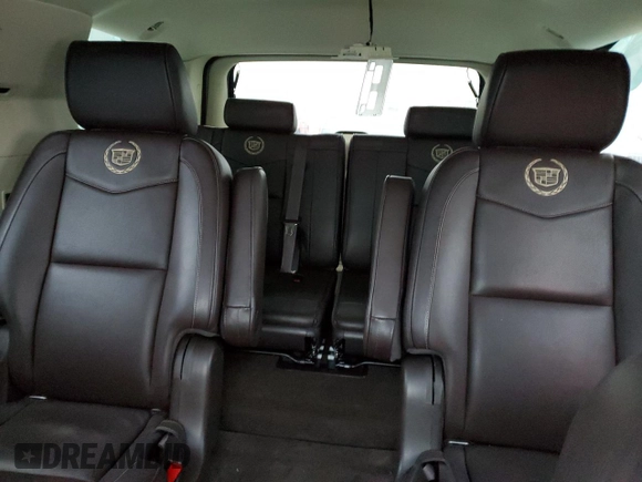 2014 Cadillac Escalade Platinum z VIN 1GYS4DEF6ER244833, wystawiony jako Copart lot #86022604 z przebiegiem 79 038 mil mil oraz Szkody całkowita. Historia ofert i sprzedaży dostępna na DreamBid. Obrazek 10.