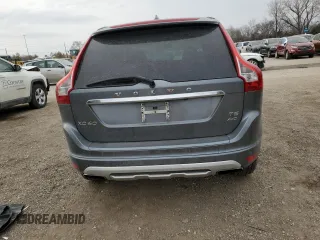 2017 Volvo XC60 Dynamic z VIN YV440MRRXH2107984, wystawiony jako Copart lot #47284055 z przebiegiem 67 043 mil mil oraz Szkoda całkowita • Salvage title. Historia ofert i sprzedaży dostępna na DreamBid. Obrazek 6.