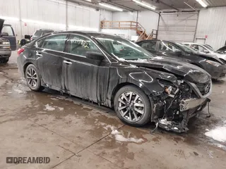 2017 Nissan Altima 2.5 SV with VIN 1N4AL3AP7HC247721, listed as a IAAI auction lot 41515872 with 133,938 mi miles. Bid and sale history available at carsss.com. Image 1.