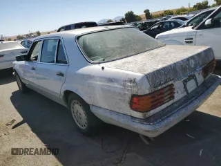 1991 Mercedes-Benz 420 with VIN WDBCA35E9MA597051, listed as a Copart auction lot 69926944 with 160,717 mi miles and Clean Title. Bid and sale history available at carsss.com. Image 2.