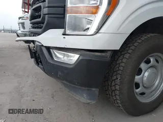 2022 Ford F-150 XL z VIN 1FTEX1CPXNKF06107, wystawiony jako IAAI lot #42692902 z przebiegiem Nie podano mil oraz . Historia ofert i sprzedaży dostępna na DreamBid. Obrazek 19.