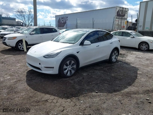 2021 Tesla Model Y Long Range with VIN 5YJYGDEEXMF283914, listed as a IAAI auction lot 41661936 with 53,212 mi miles. Bid and sale history available at carsss.com. Image 2.