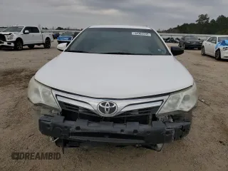 2014 Toyota Camry L with VIN 4T1BF1FKXEU462292, listed as a Copart auction lot 44062445 with 172,634 mi miles and Salvage Title. Bid and sale history available at carsss.com. Image 5.