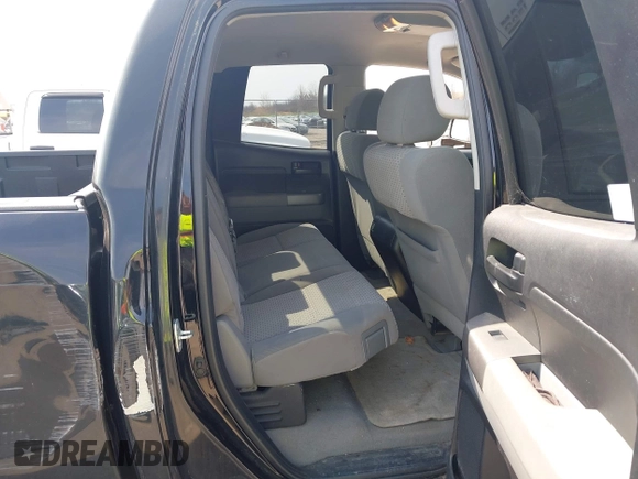 2010 Toyota Tundra 4WD Truck with VIN 5TFUM5F14AX015516, listed as a IAAI auction lot 42118639 with 204,489 mi miles. Bid and sale history available at carsss.com. Image 8.